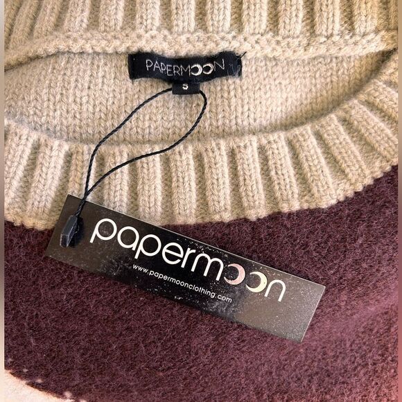 NWT Papermoon Unique Color Block Sweater! ❤️ - Picture 4 of 4